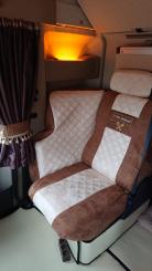 Sitzbezüge für Actros L ab 2022 MP5 und MP4 mit Sitzecke-Solostar braun-beige Old Skool 