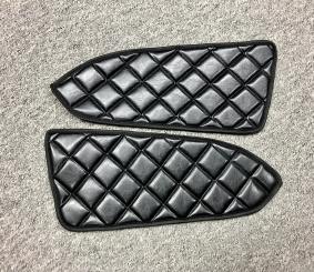 Türverkleidung für ACTROS MP5 und MP4, Kunstleder in schwarz-glänzend 