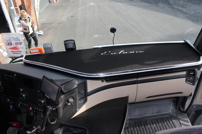 Ablagetisch für Actros MP4 mit Blatt SONDERPOSTEN NUR ABHOLUNG in Unna 