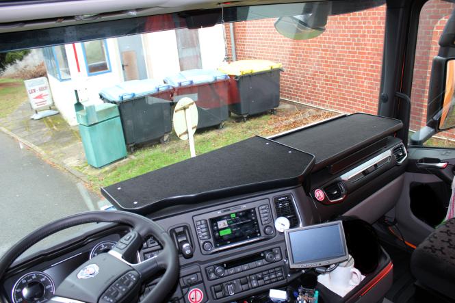 Beifahrertisch für SCANIA R+S ab 2017 mit Schublade 