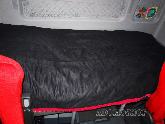 Tagesdecke, schwarz-rot für Actros Man Volvo Daf Iveco Renault Scania 