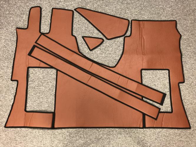 Lkw Kunstlederfußmatten für MP5 MP4, braun-glatt, schmales Haus, flacher Boden, Beifahrer luftgefedert 