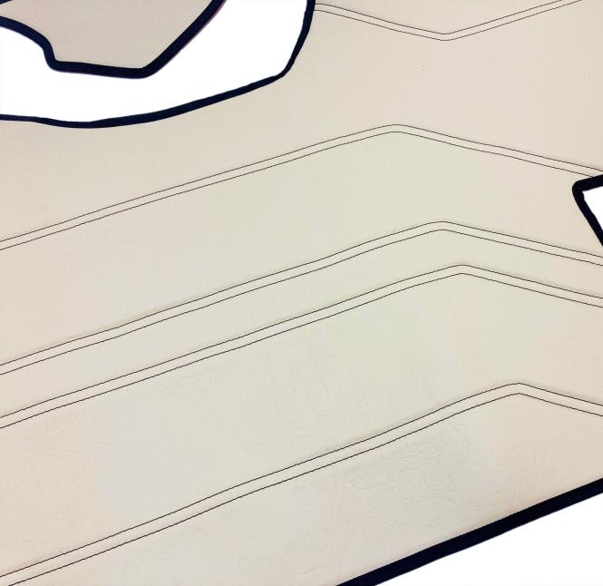 Kunstlederfußmatten Set für MP5 und MP4, luftgefederter Beifahrersitz, Kunstleder glatt mit extra Steppung 