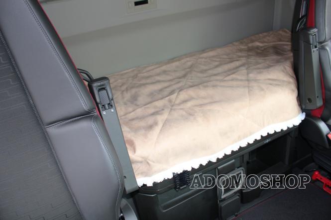 Tagesdecke, beige-weiss für Actros Man Volvo Daf Iveco Renault Scania 