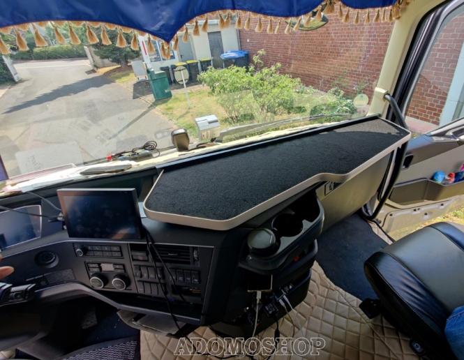Ablagetisch für Volvo  FH5 in beige 