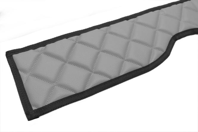 Sitzsockelverkleidung aus Kunstleder für DAF XF 106, Grammer-Sitze/Sockel , grau-matt, Umr. schwarz 