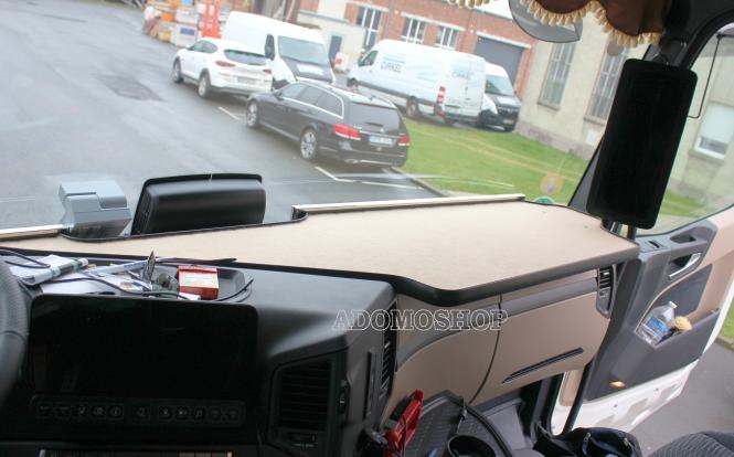 Lkw Tisch für Actros MP5 und  MP4, beige 