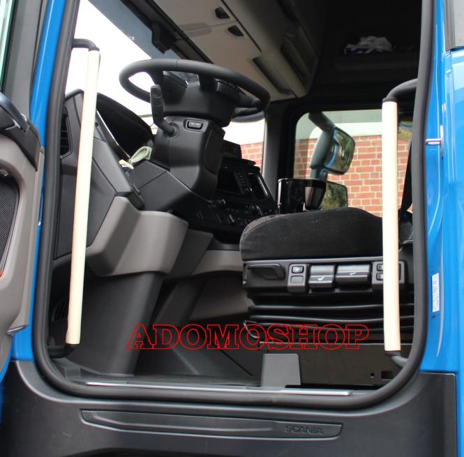 Verkleidung der Einstiegsgriffe aus Kunstleder für Scania S und R new generation ab 2017 beige 