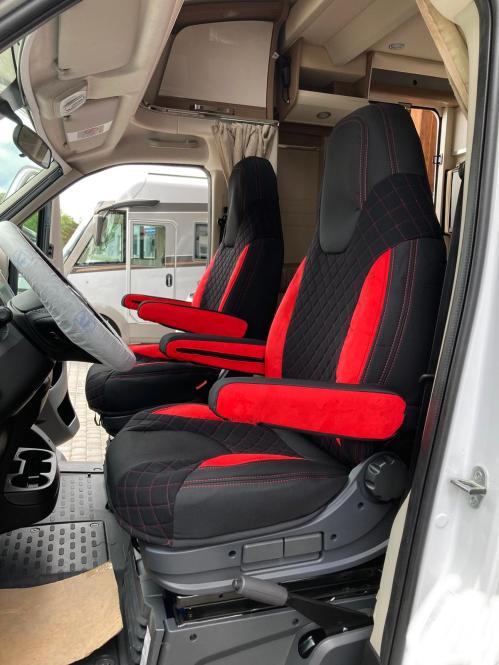 Wohnmobil Sitzbezüge für Fiat Ducato ab 2015, mit 4 Armlehnen, rot-schwarz 