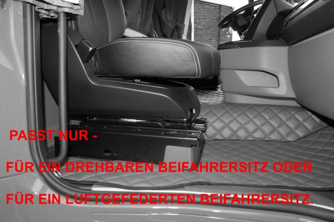 Kunstleder Fußmatten für SCANIA R ab 2017 beige-matt, Umr. blau, drehbar oder luftgefedert 