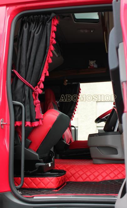 Kunstleder Fußmatten für SCANIA R ab 2017 Die neue R-Baureihe, klappbarer Beifahrersitz in schwarz-rot 