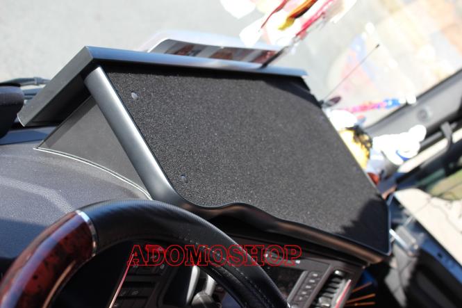 Mitteltisch für SCANIA R+S ab 2017 in schwarz umr. schwarz 