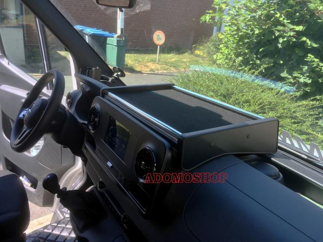 Ablagetisch für Mercedes Sprinter-Crafter ab 2019, Nickelumrandung 
