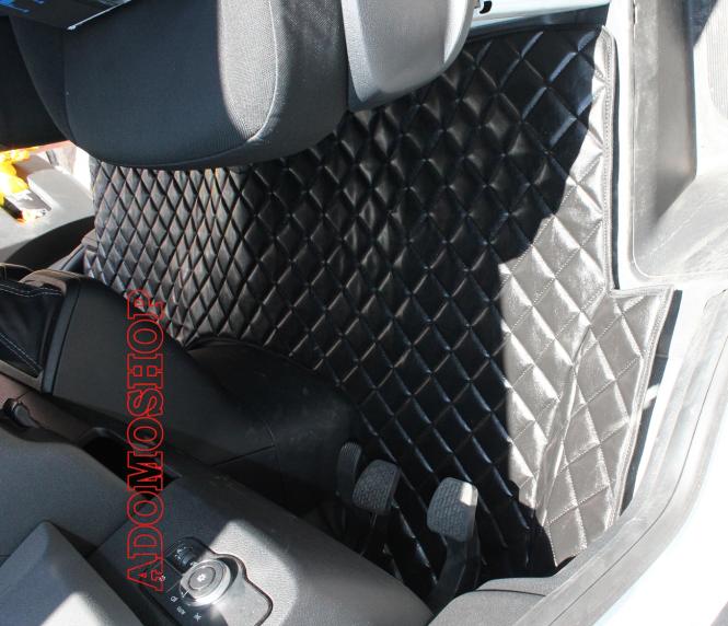 Kunstlederfußmatten für Sprinter 3-er Sitzer ab 2006 , schwarz, glänzend 