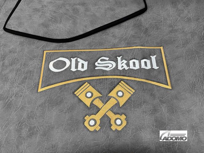 Kunstlederfußmatten für DAF ab 2021 XG, XG+ klappbar grau GLATT großes old skool Logo 