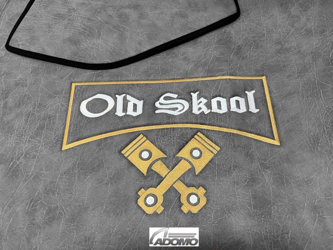 Kunstlederfußmatten für DAF ab 2021 XG, XG+ luftgefedert grau GLATT großes old skool Logo 