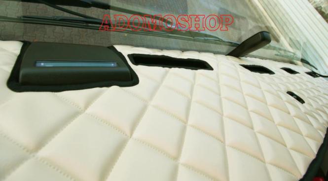 Armaturenabdeckung aus Kunstleder für Volvo FH4, FH5 mit Kollisionswarner , beige-matt, umr.schwarz 