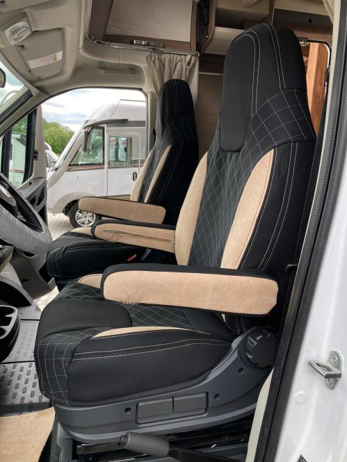 Wohnmobil Sitzbezüge für Fiat Ducato ab 2015, mit 4 Armlehnen, beige-schwarz 
