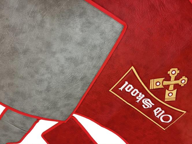 Kunstlederfußmatten für Man TGX ab 2020 grau - rot , großes Logo 