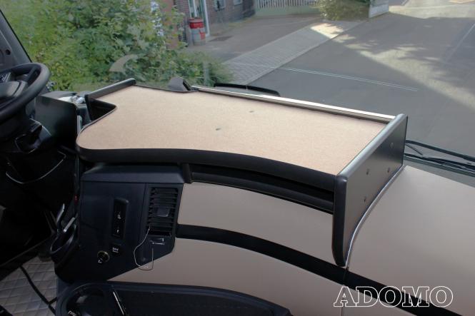 Mitteltisch Ablage mit Fach für Actros Mp5, breites Fahrerhaus, beige 