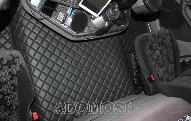 Kunstleder Fußmatten für SCANIA R ab 2017 Die neue R-Baureihe,schwarz-matt, klappbarer Beifahrersitz 