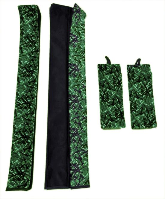 LKW Gardinen mit Kante aus dänisch Plüsch in grün mit 2 Rückhaltebändern  