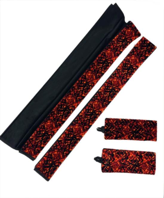 LKW Gardinen mit Kante aus dänisch Plüsch in rot mit 2 Rückhaltebändern 