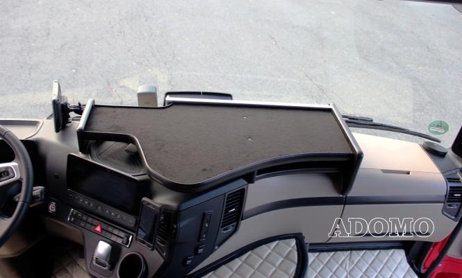 Mitteltisch Ablage mit Fach für MP5 und ACTROS L ab 2024 breites Fahrerhaus schwarz 