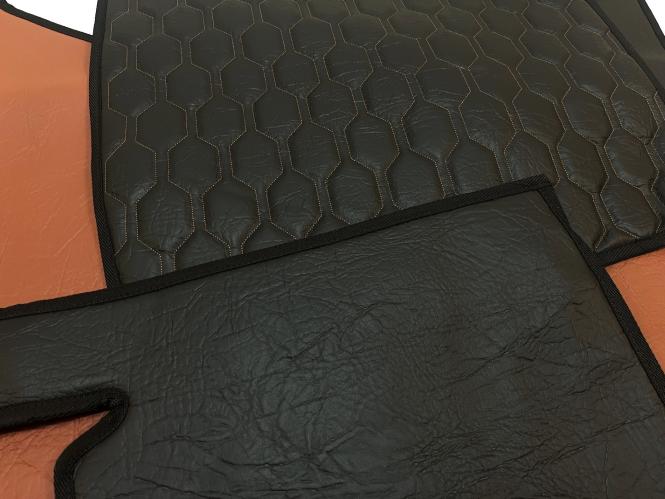 Kunstlederfußmatten mit Sitzsockel für DAF ab 2021 XG, XG+ braun - schwarz GLATT 