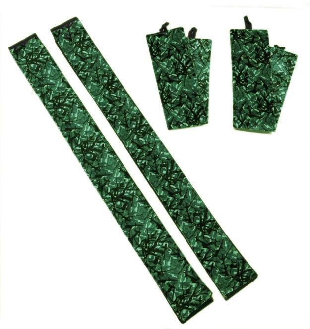 LKW Gardinen mit Kante aus dänisch Plüsch in grün mit 2 Rückhaltebändern  