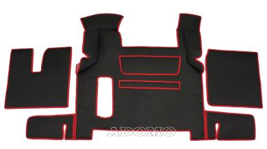 Kunstlederfußmatten für Man TGX 2018 - 2020 schwarz - glatt, Umr. rot