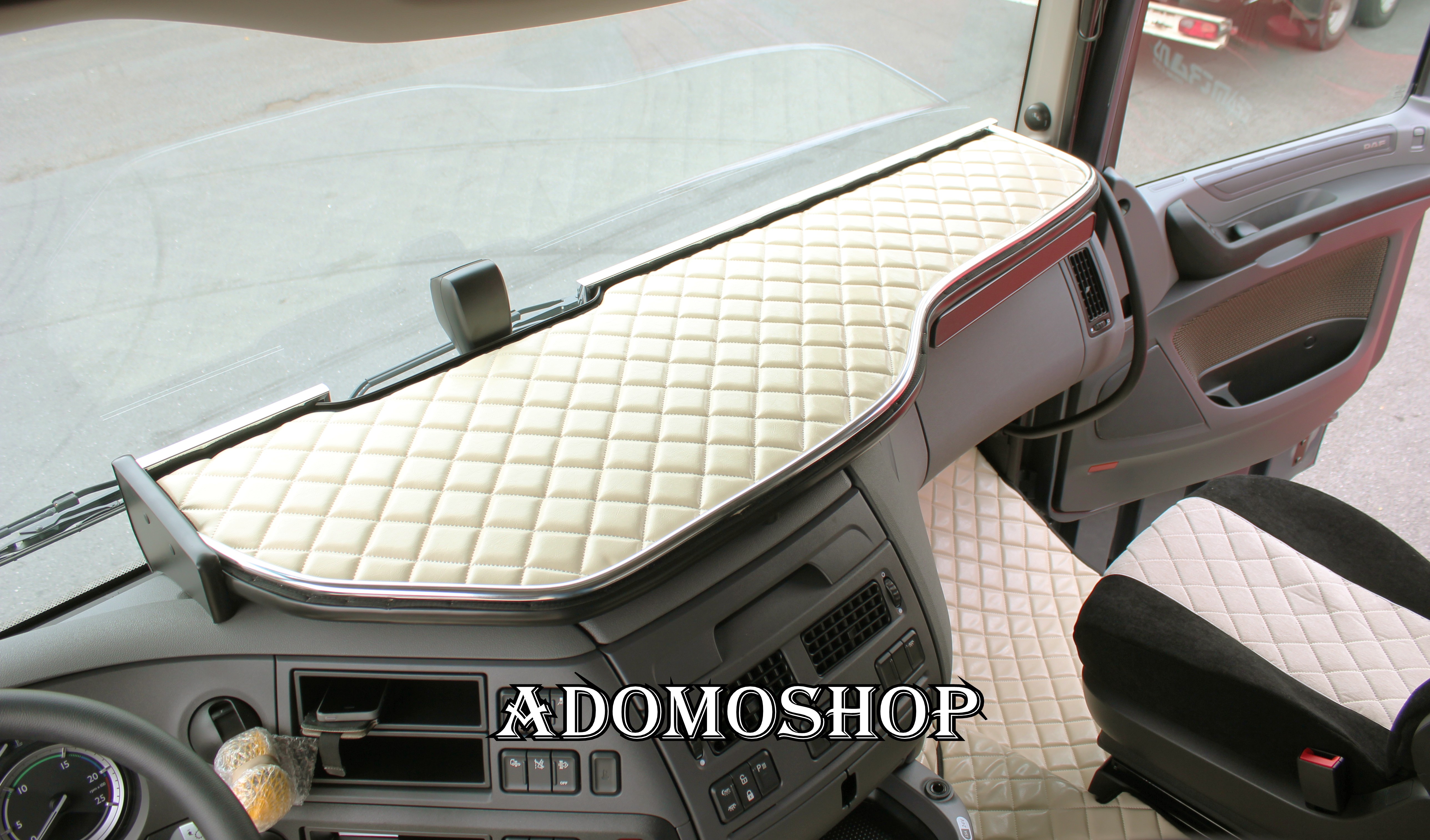 Lkw Tisch für DAF XF 106, Schublade, Kunstleder beige Lkw Tisch für DAF XF 106, Schublade, Kunstleder beige